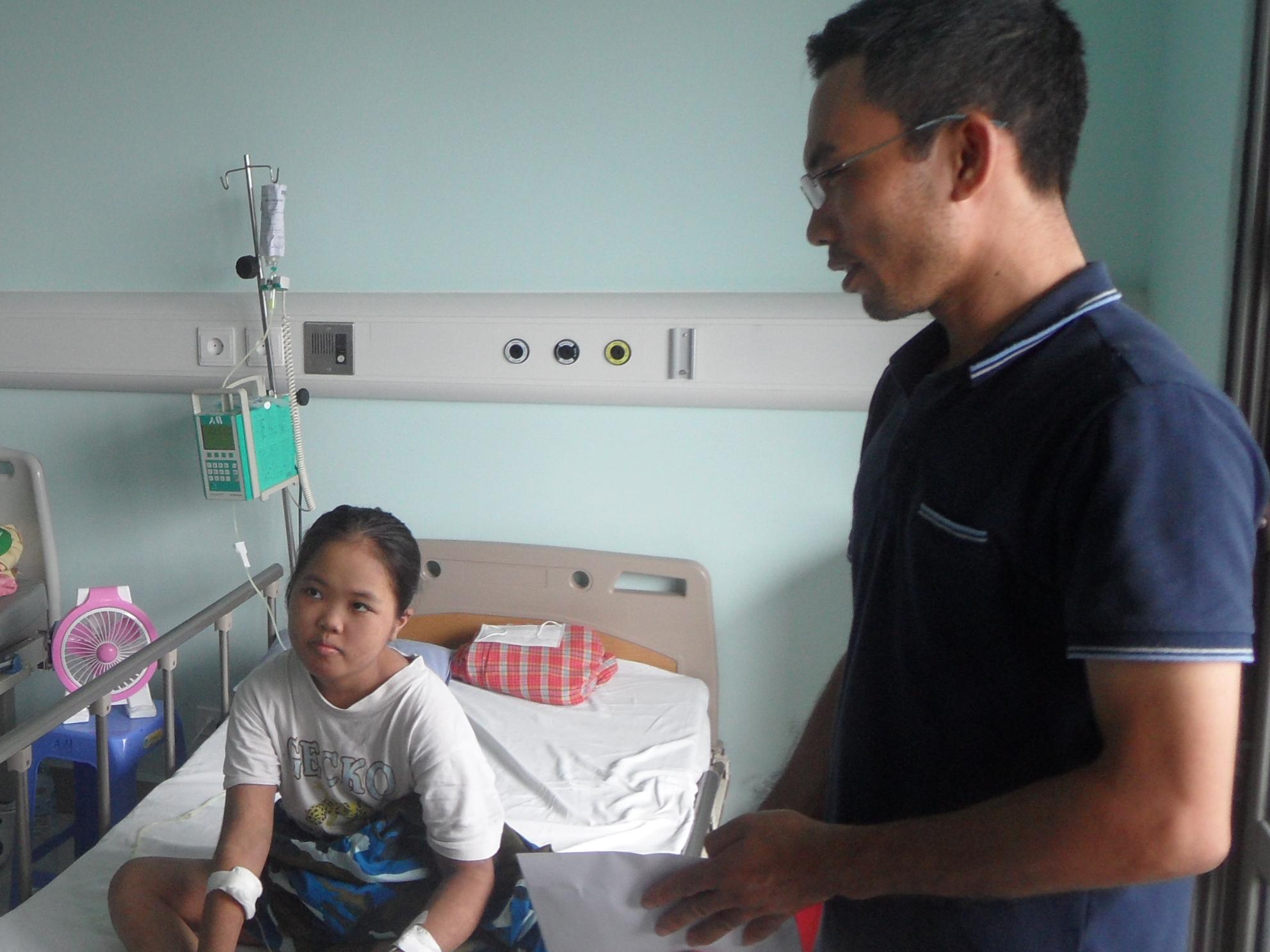 Vợ chồng quân nhân và nỗi lo chữa bệnh cho con